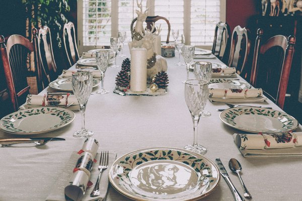Comment dresser une table pour un dîner formel ?